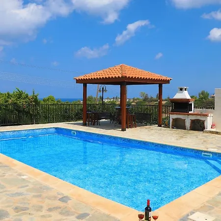 Aphrodite Finiki * Polis