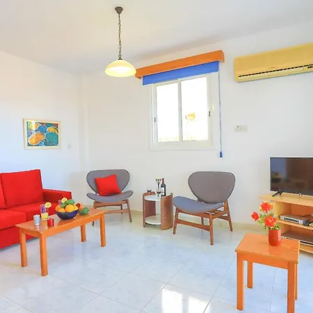 Aphrodite Finiki * Polis