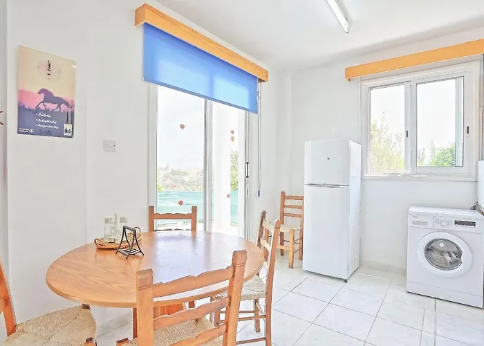 Aphrodite Finiki Villa